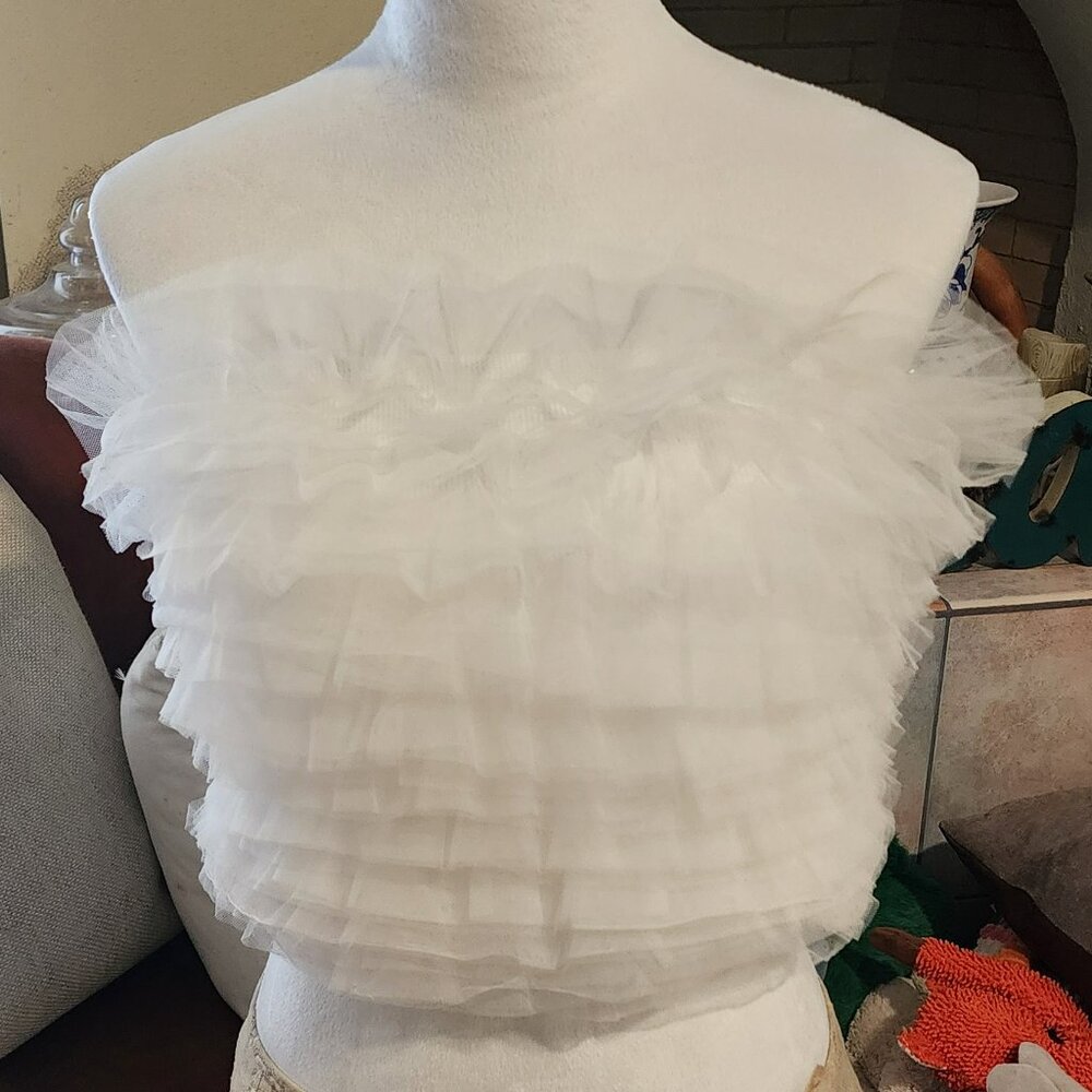 Alkemy White Tulle Ruffle Strapless Bandeau Top Medium NWT Fairycore